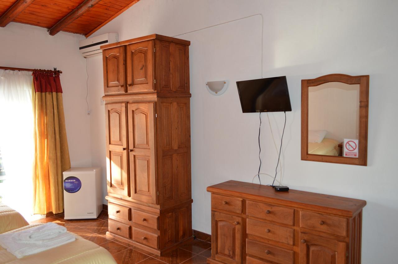 Hotel Aventura En Esquina Esquina  Zewnętrze zdjęcie