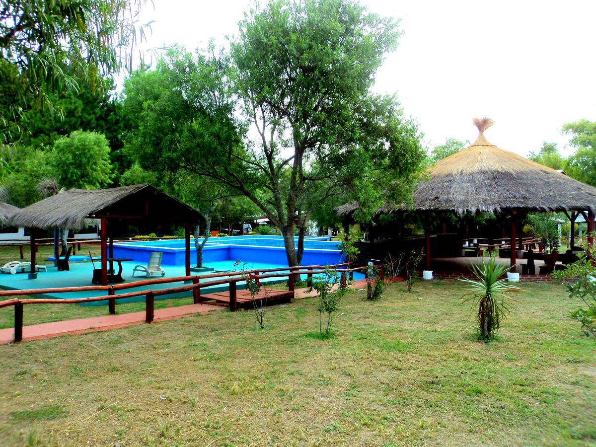 Hotel Aventura En Esquina Esquina  Zewnętrze zdjęcie